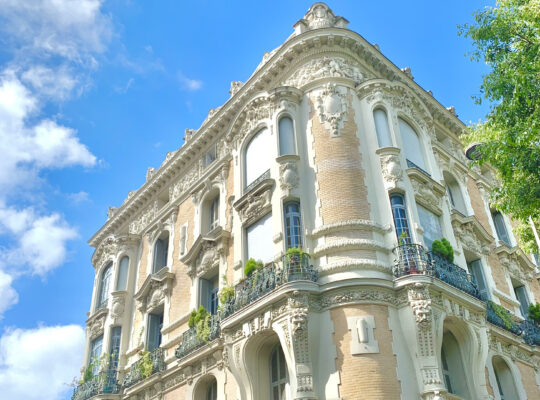 Beautiful building in the Musicans neighborhood in Nice, France